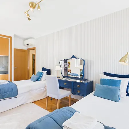Spacious 3br W/ Balcony Near | By Airnest